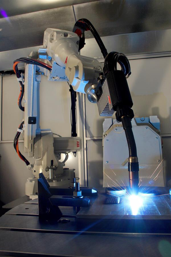 Delcam通过软件编程控制机器人实现金属3D打印