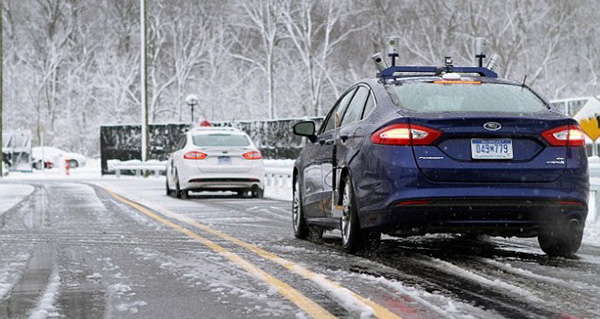 福特在大雪天成功完成无人驾驶汽车道路测试