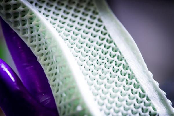 西门子加入阿迪达斯定制3D打印运动鞋项目