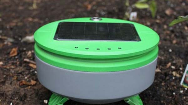 园丁机器人加入“除草战” 可自动巡视用户花园