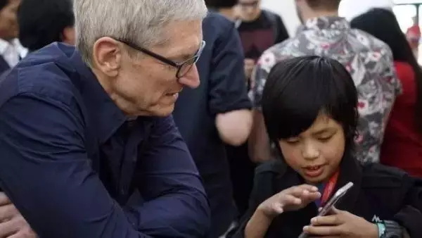 苹果发布会最小程序员 6岁学编程 已设计5款APP